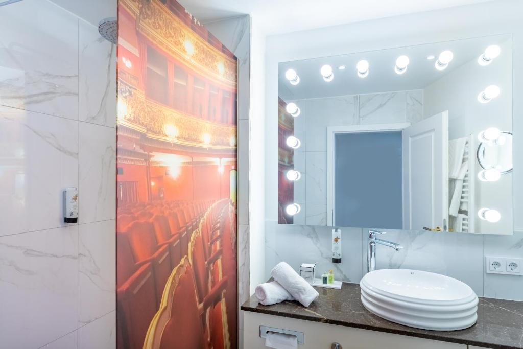 Koupelna v ubytování Theaterhotel & Suites Wien