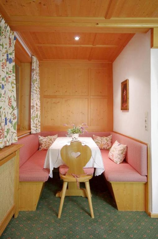 Гостиная зона в Hotel Pension Alpenrose