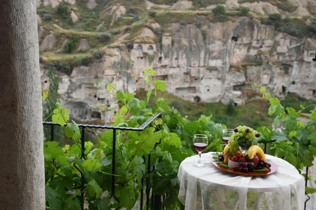 Elmirador cave hause