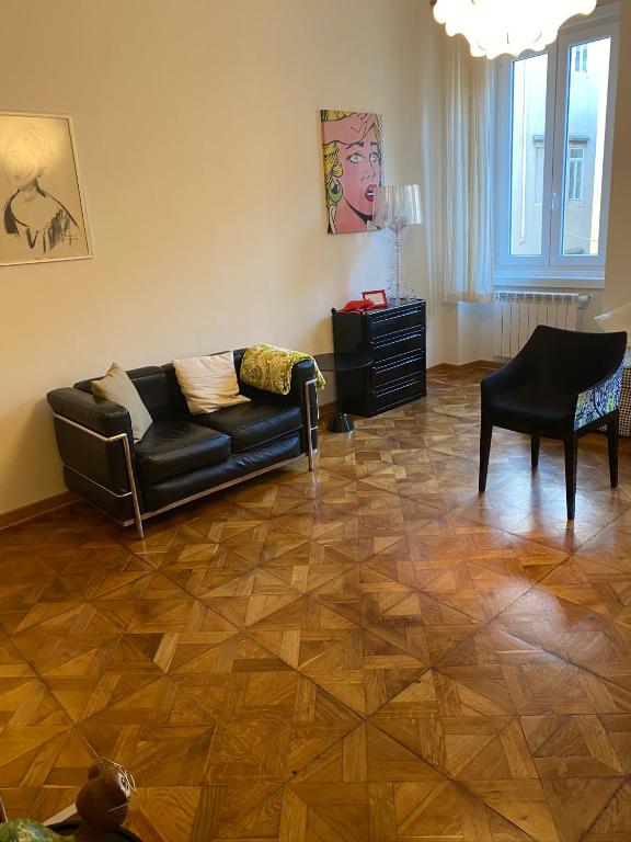 Posedenie v ubytovaní Alla Scalinata del Teatro Rossetti parcheggio