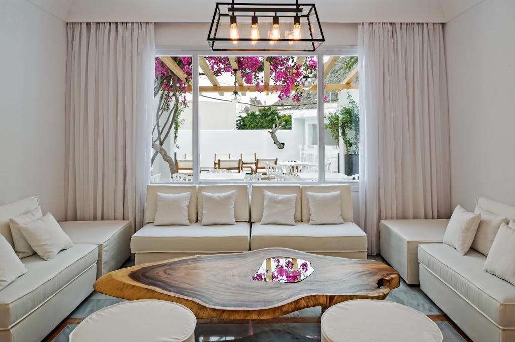 Posezení v ubytování Cavo Bianco Boutique Hotel & Spa