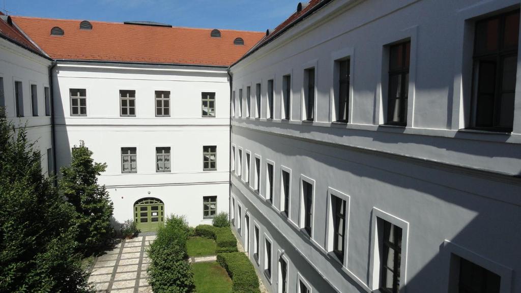 Budova, v ktorej sa apartmán nachádza