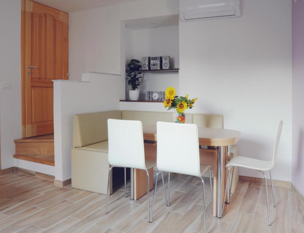 APARTMA KMETIJA ROVAN - Two-Bedroom Apartment