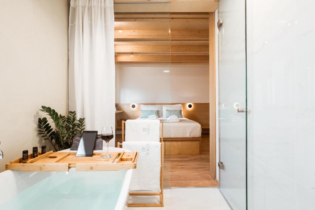 Thallos The Boutique - 13