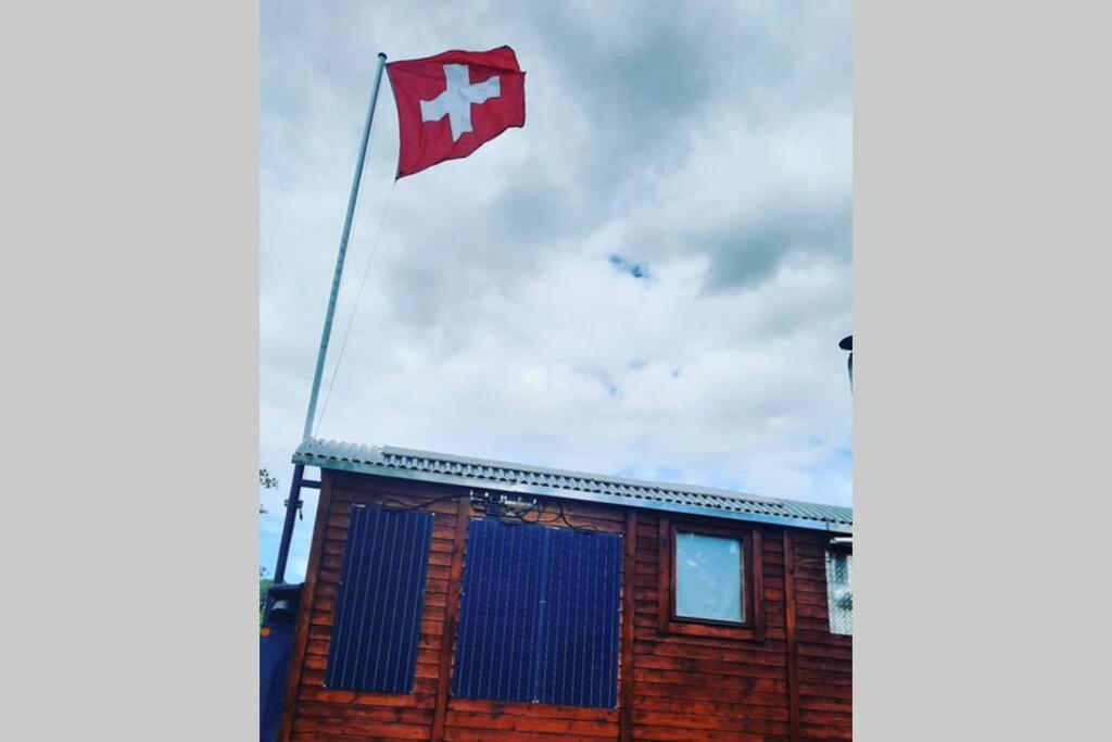 Fotografie z fotogalerie ubytování Autarkes Tiny House mit Rheinblick v destinaci Rümikon