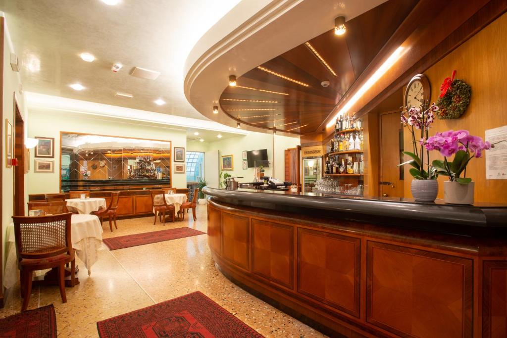 Fotografie z fotogalerie ubytování Hotel Cima v destinaci Conegliano