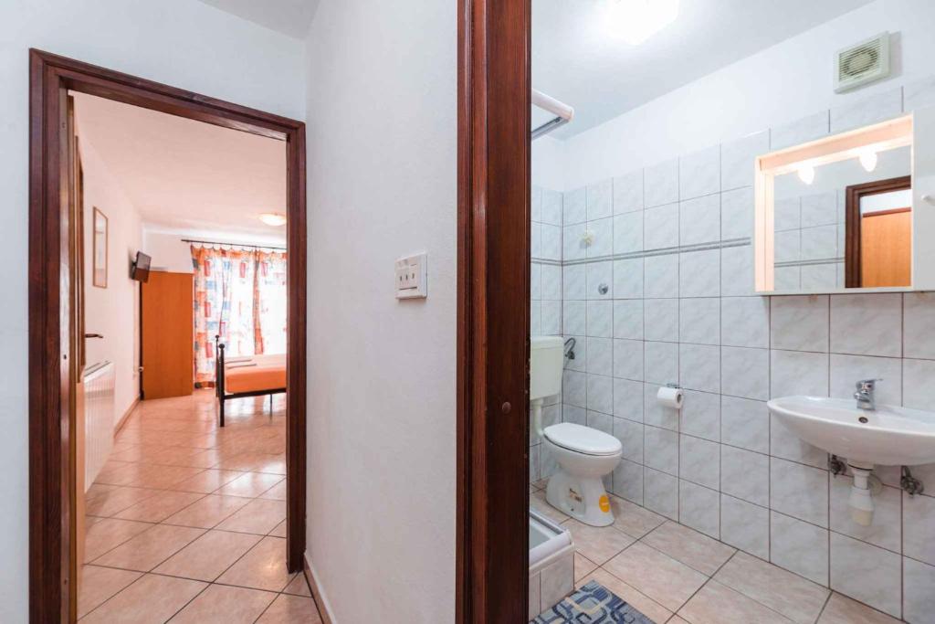 Koupelna v ubytování Apartments in Crikvenica 39180