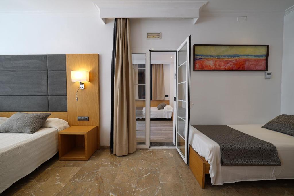 Hotel Artmadams photo