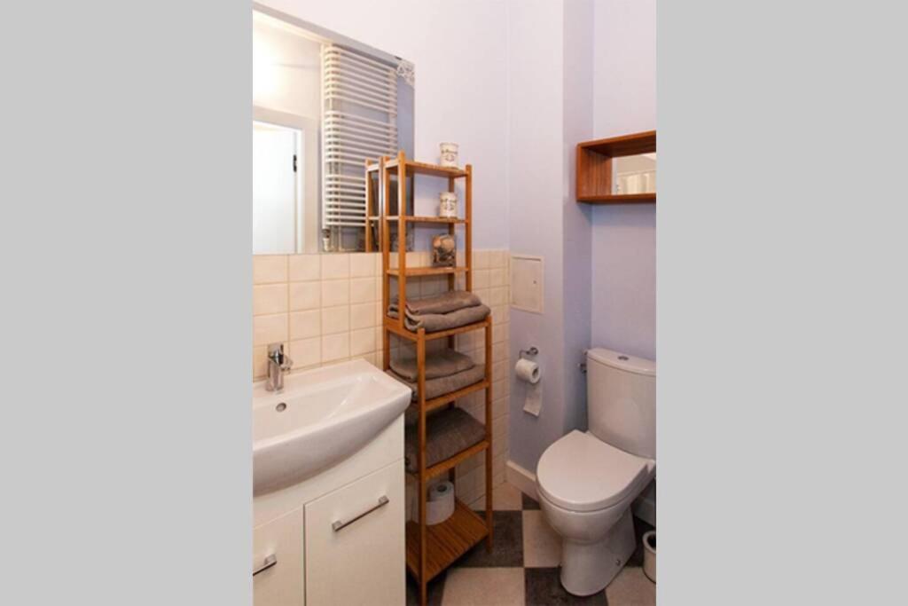 Kúpeľňa v ubytovaní Apartament Podwale by Your Freedom