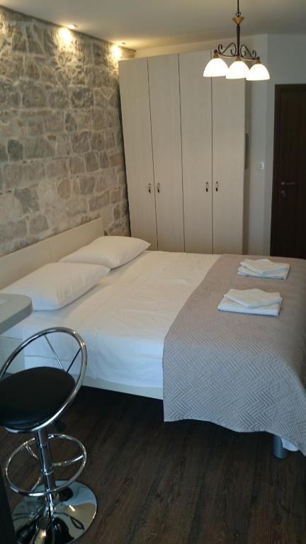 Posteľ alebo postele v izbe v ubytovaní Apartments Centrum Split
