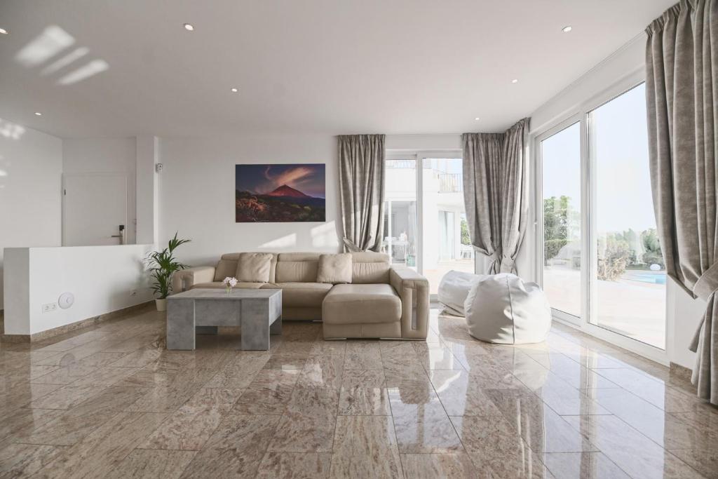 Posedenie v ubytovaní Villa Boutique Tenerife
