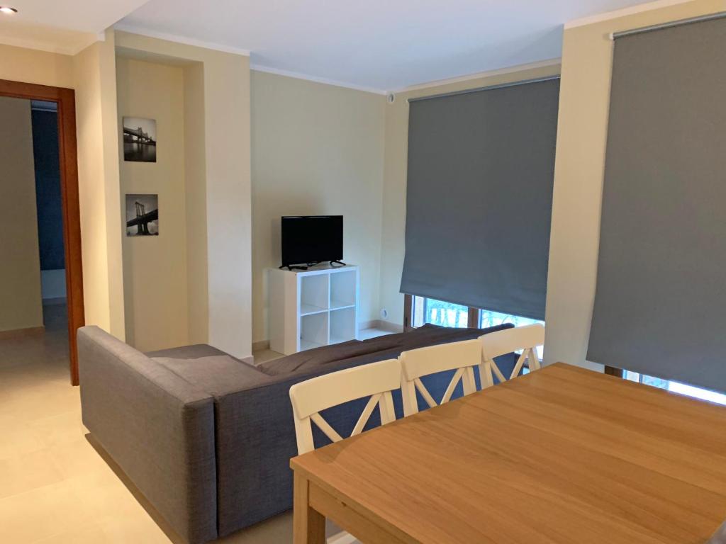 TV a/nebo společenská místnost v ubytování Apartamentos Llorts Ordino 3000