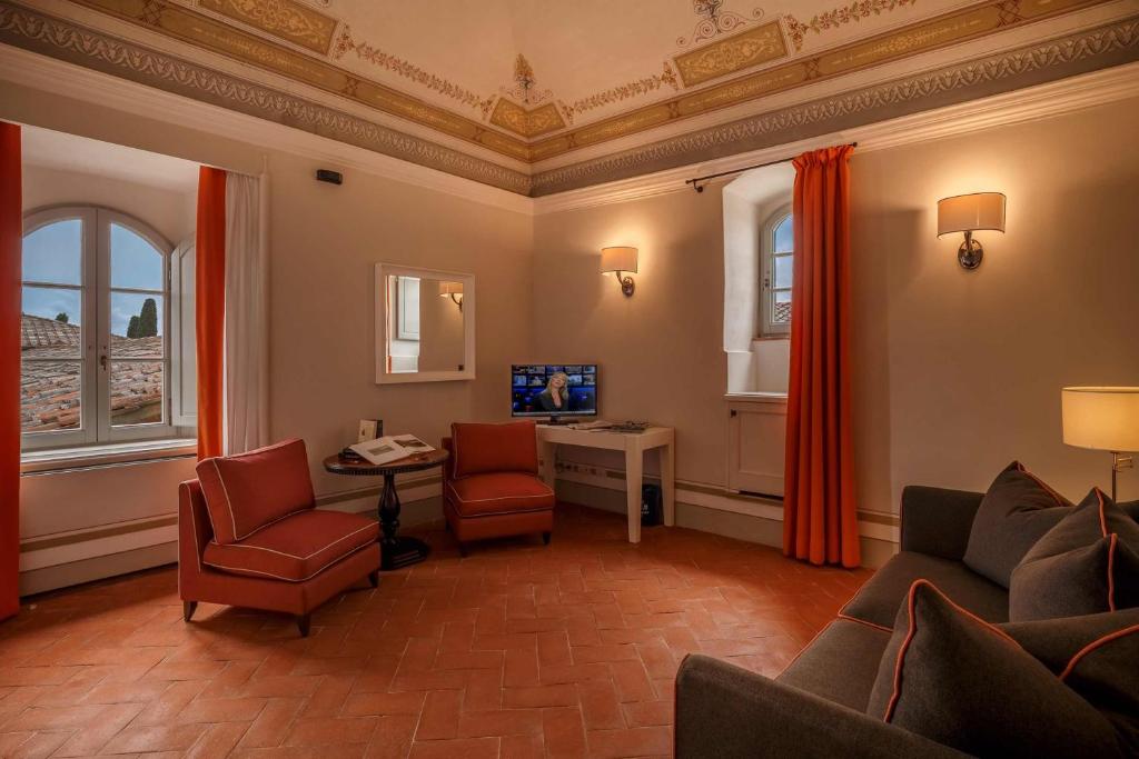 A seating area at Borgo Scopeto Wine & Country Relais
