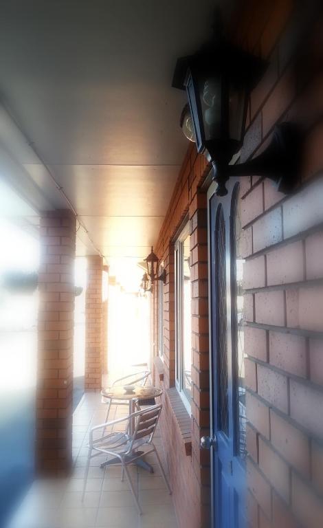 Rosewood Court Motel - Resim 37