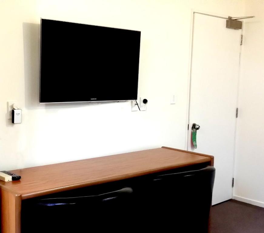 Rosewood Court Motel - Resim 44