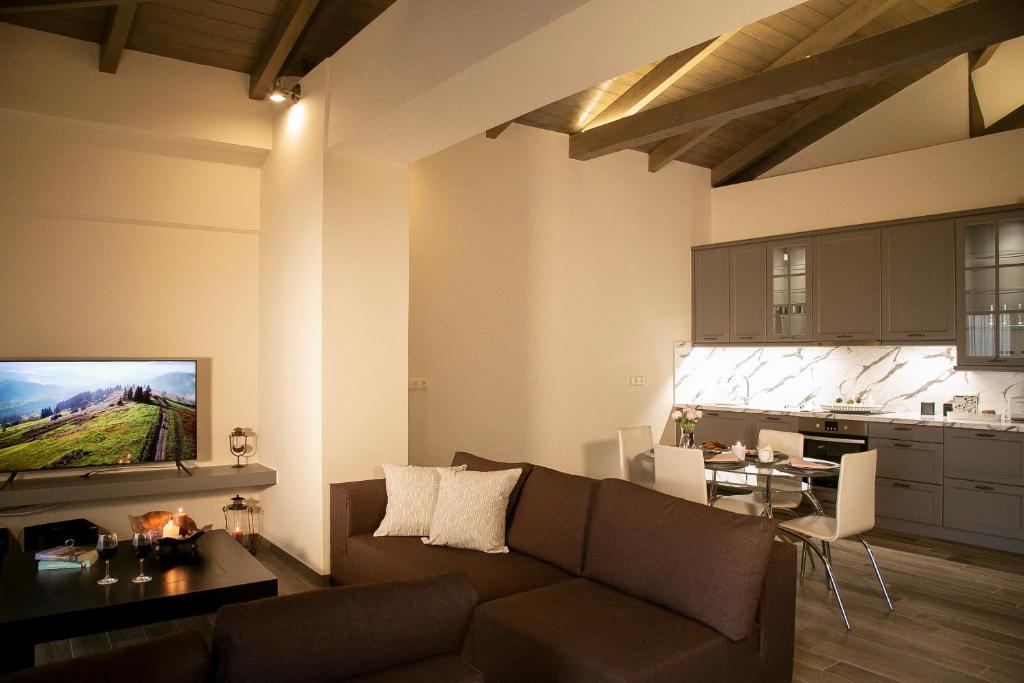 Under the rocks meteora panoramic view villa - Two-Bedroom Villa