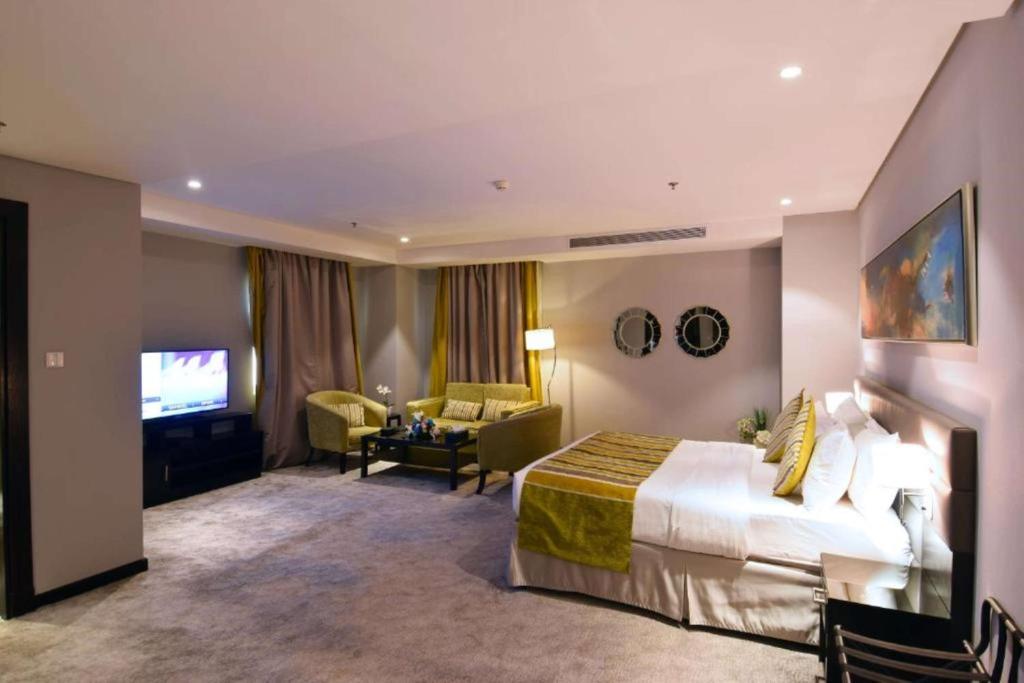 Best Western Plus Fursan - Junior Queen Suite