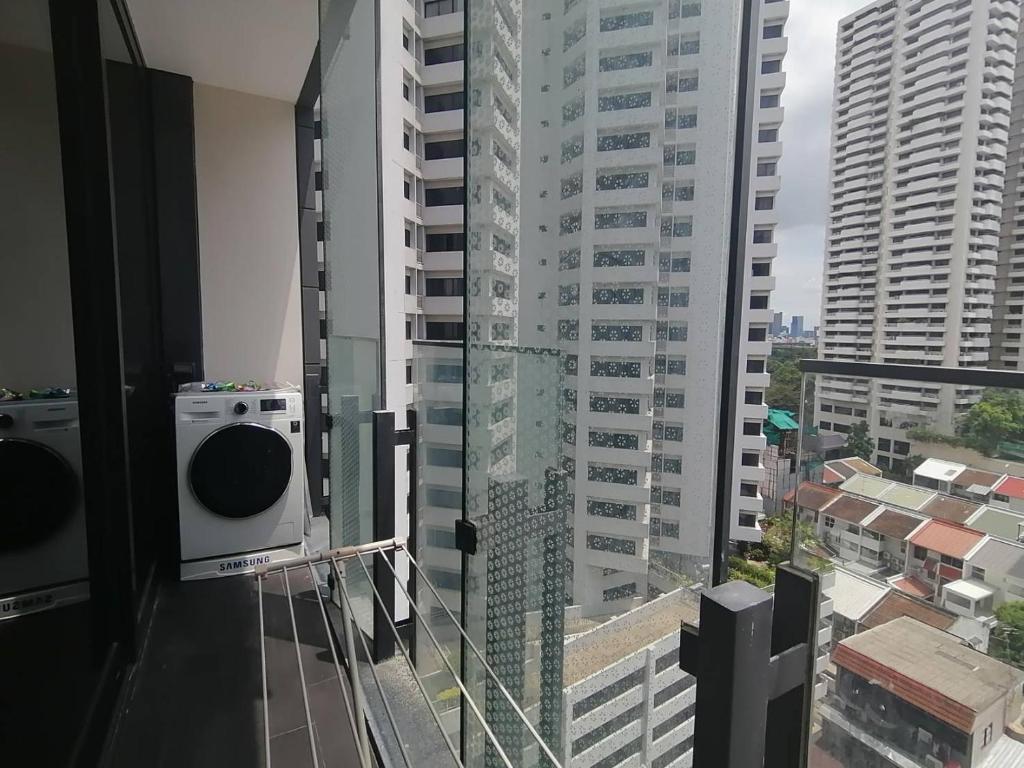 Sukhumvit 11#Luxury#Pool#Gym#BTS Nana&MRT Sukhumvit#1BR#Max4ppl - One-Bedroom Apartment