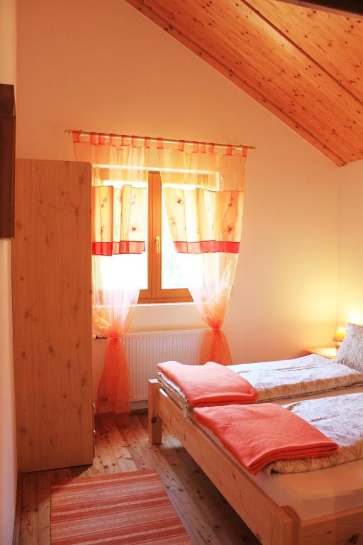 Postel nebo postele na pokoji v ubytování Apartmentshaus Dual -1