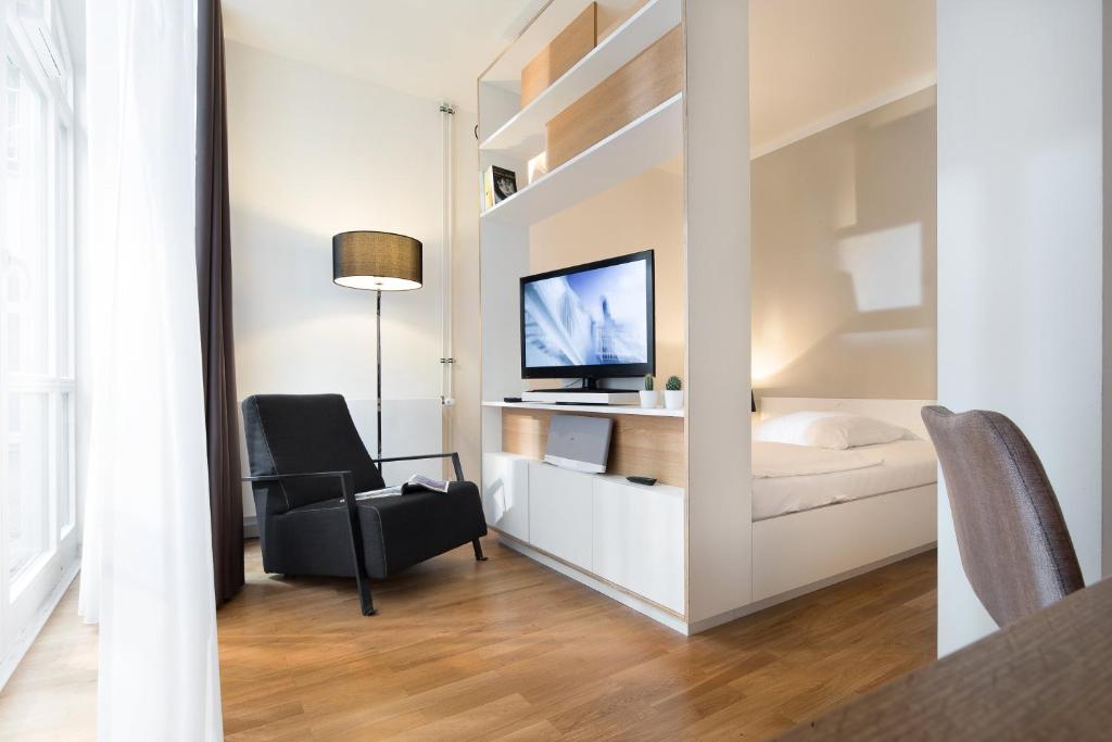 smartments Hamburg Aussenalster - Resim 13