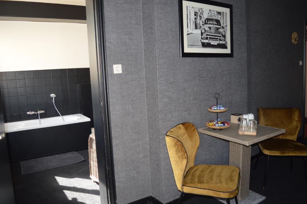 Posezení v ubytování Luxury Spa Hotel - Francofolies