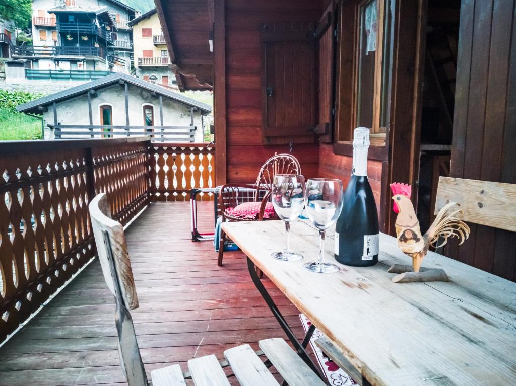 Rõdu või terrass majutusasutuses "Lo méquio de Emilie" 2 passi da centro e piste