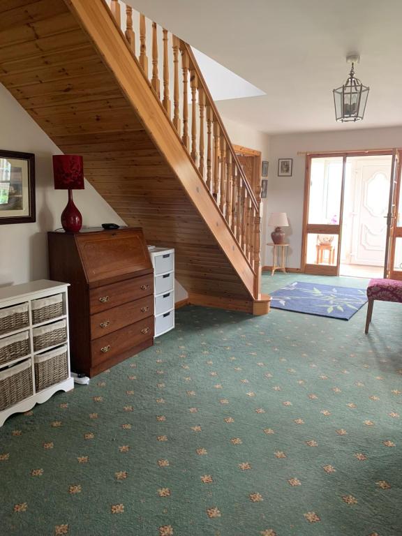 TV a/nebo společenská místnost v ubytování Bayview Country House B&B - F94 VK64