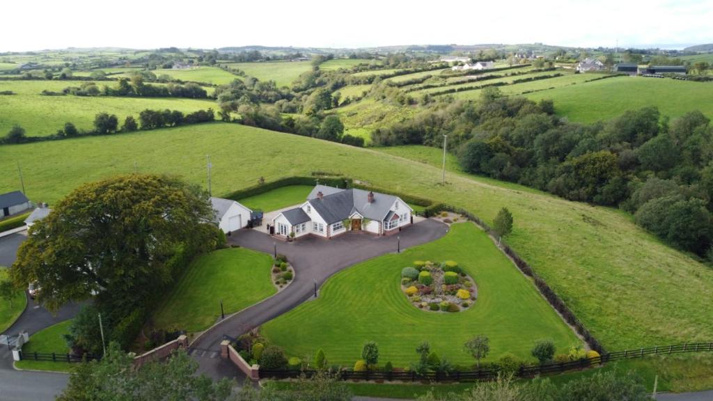 A bird's-eye view of Tranquil Countryside Bungalow with Private Garden!