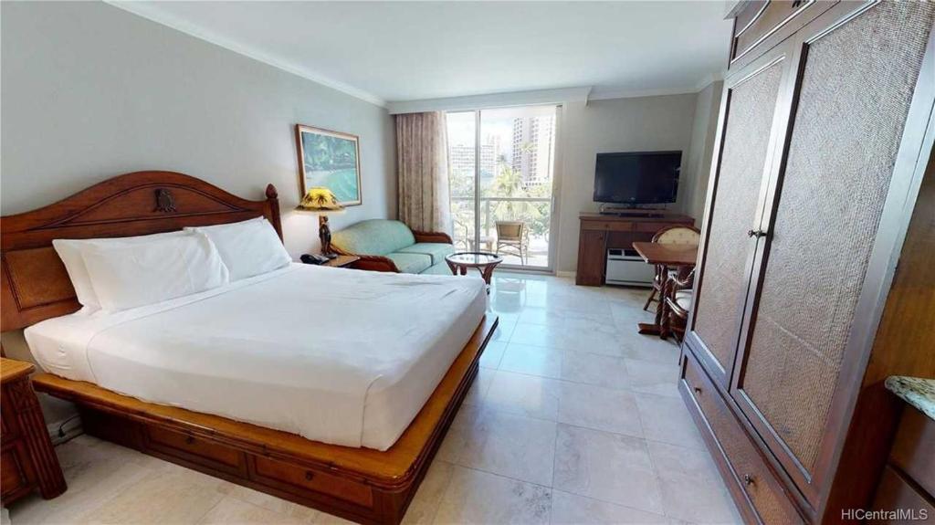 Luana 217 condo, Honolulu, HI