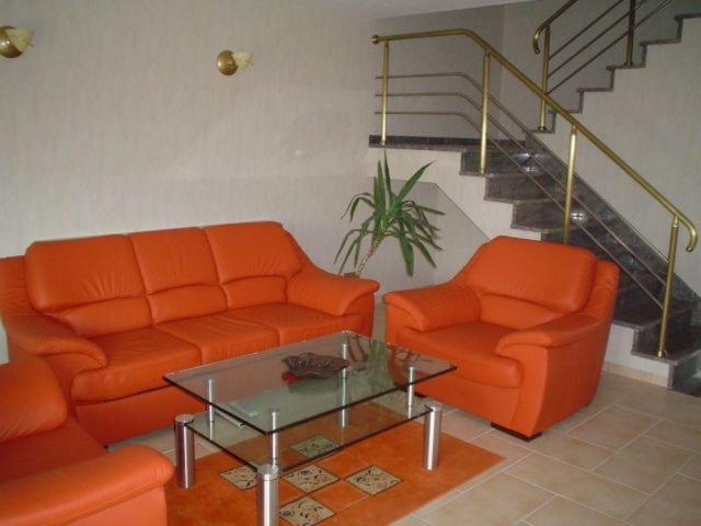 10 Bed And Breakfast - 17