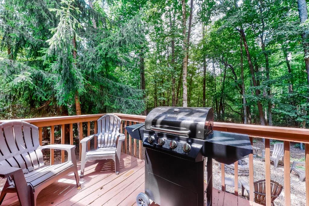 Μπαλκόνι ή βεράντα στο Bearry Blissful Cabin