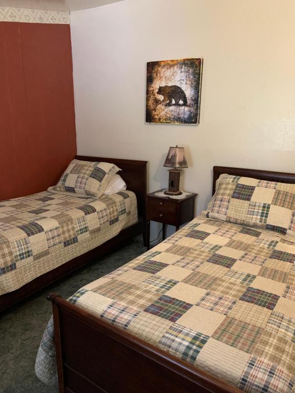 Mount Shasta Ranch Bed and Breakfast photo
