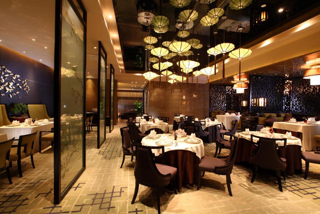Restaurace v ubytování Tangla Hotel Tianjin