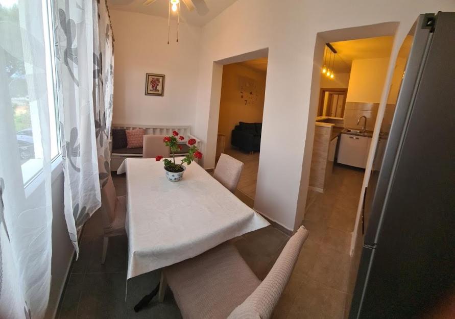 Kuchyňa alebo kuchynka v ubytovaní Apartman SPOT