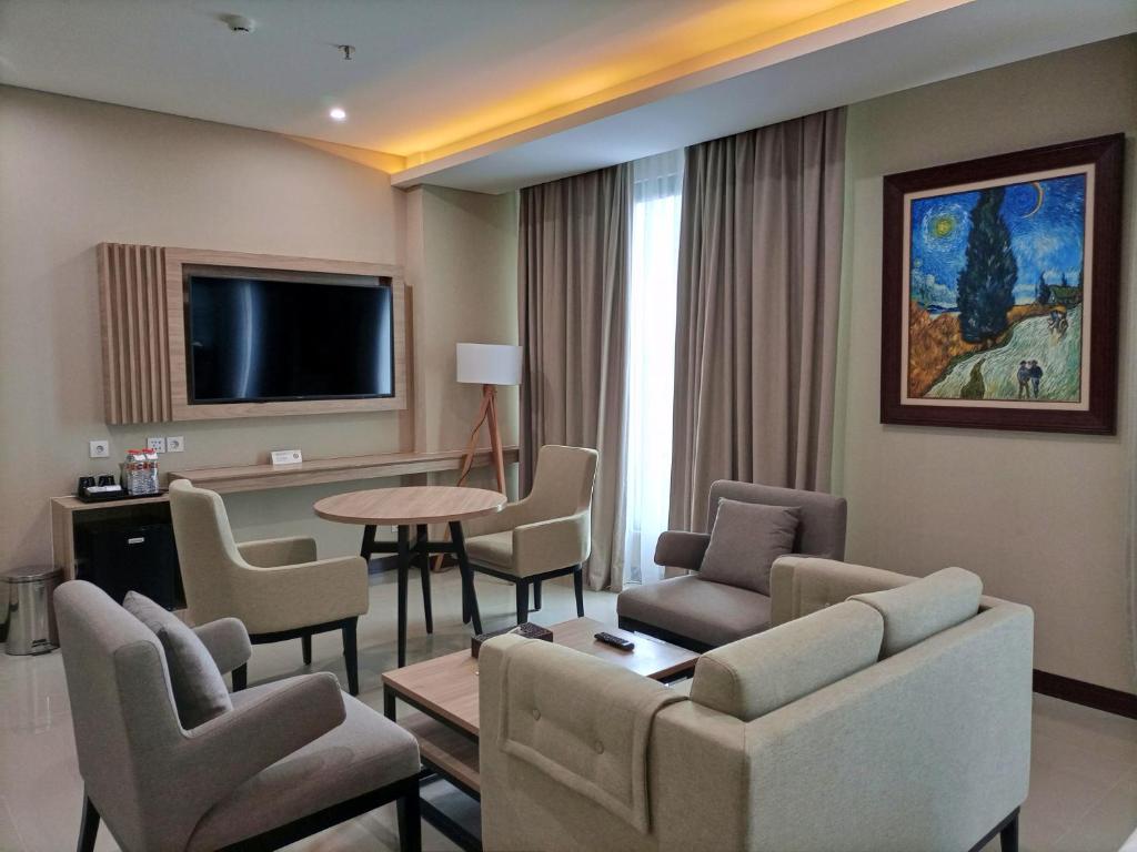 Braling Grand Hotel Purbalingga, Azana Hotels Collection - Suite