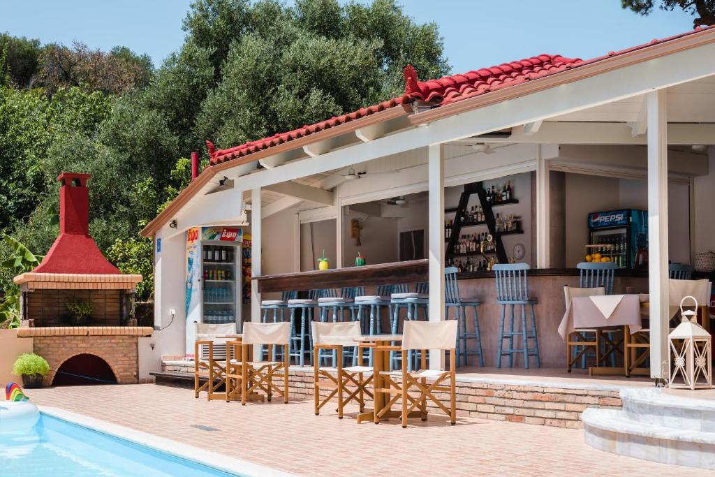 Gallery image of Makis studios in Skala