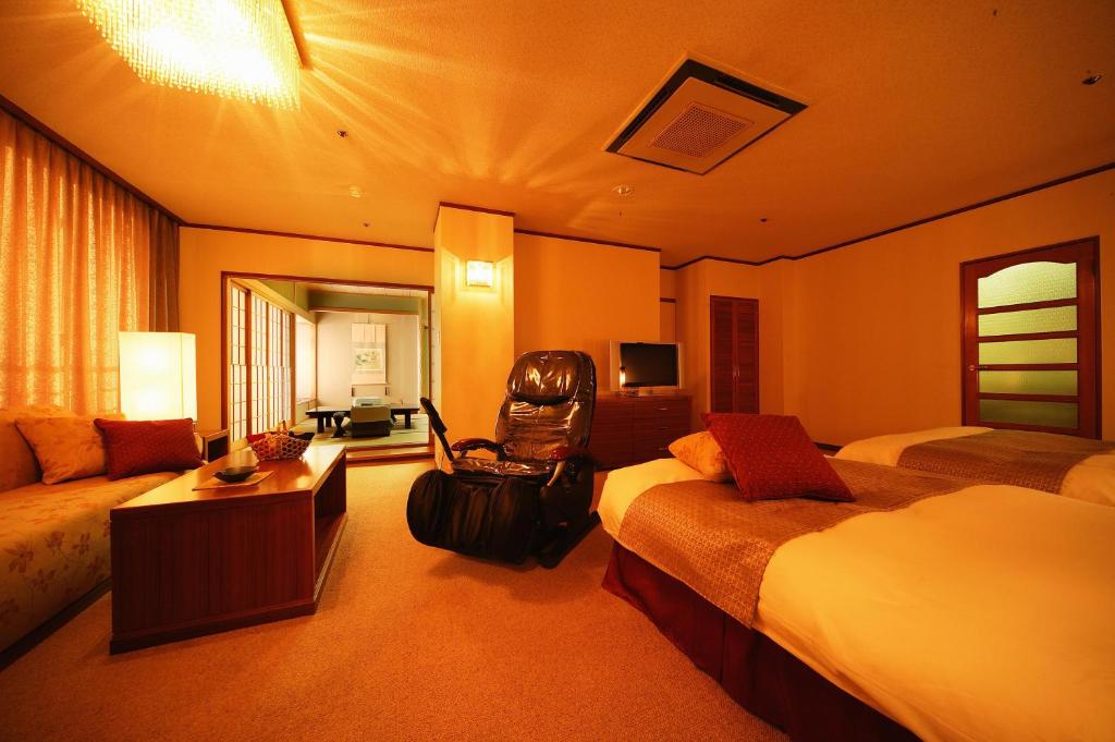 Posezení v ubytování Dogo Prince Hotel