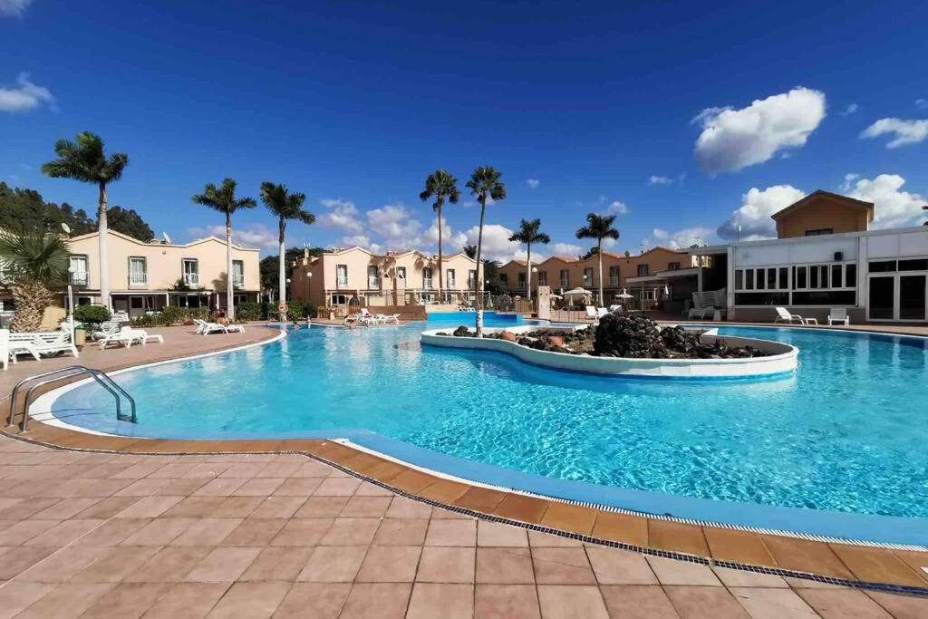 Basen w obiekcie GLAMOUR MASPALOMAS - near MELONERAS lub w pobliżu