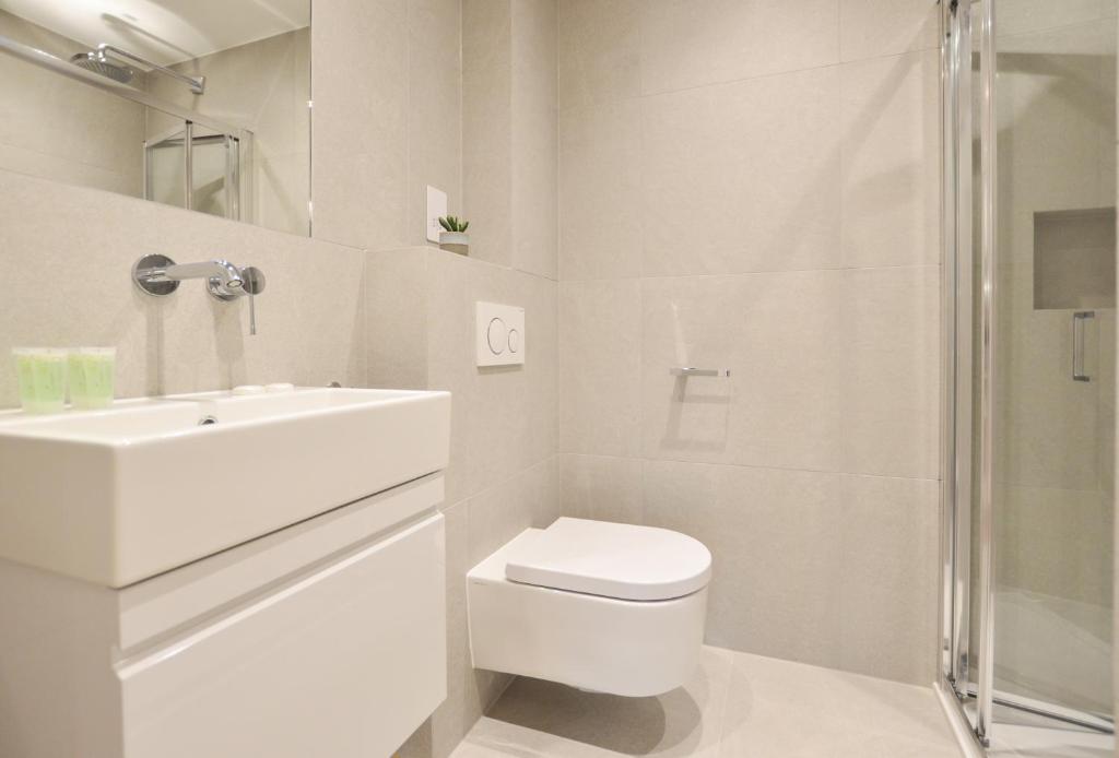StayPrime Earls Court Serviced Apartments - Top Floor One Bedroom Apartments