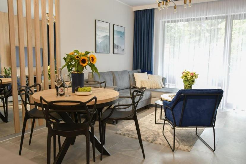 Χώρος καθιστικού στο Apartament Prywatny Stone Hill Rackiewicz z basenem