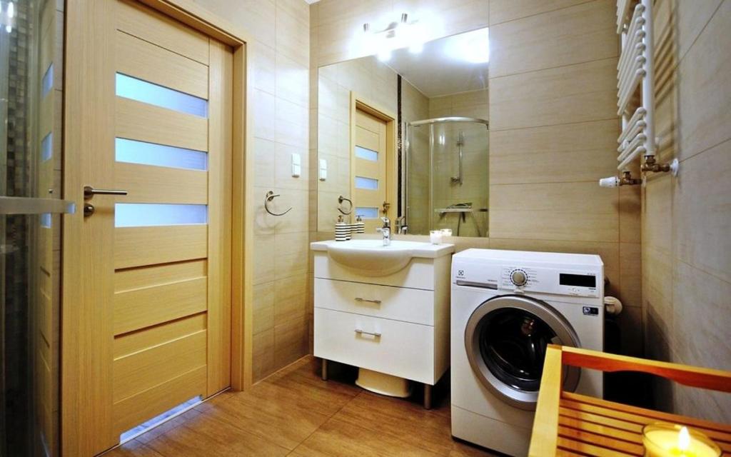 Apartamenty BalticON Polanki - Sauna, Fitness inclusive - Basen latem, Pool im Sommer - 4