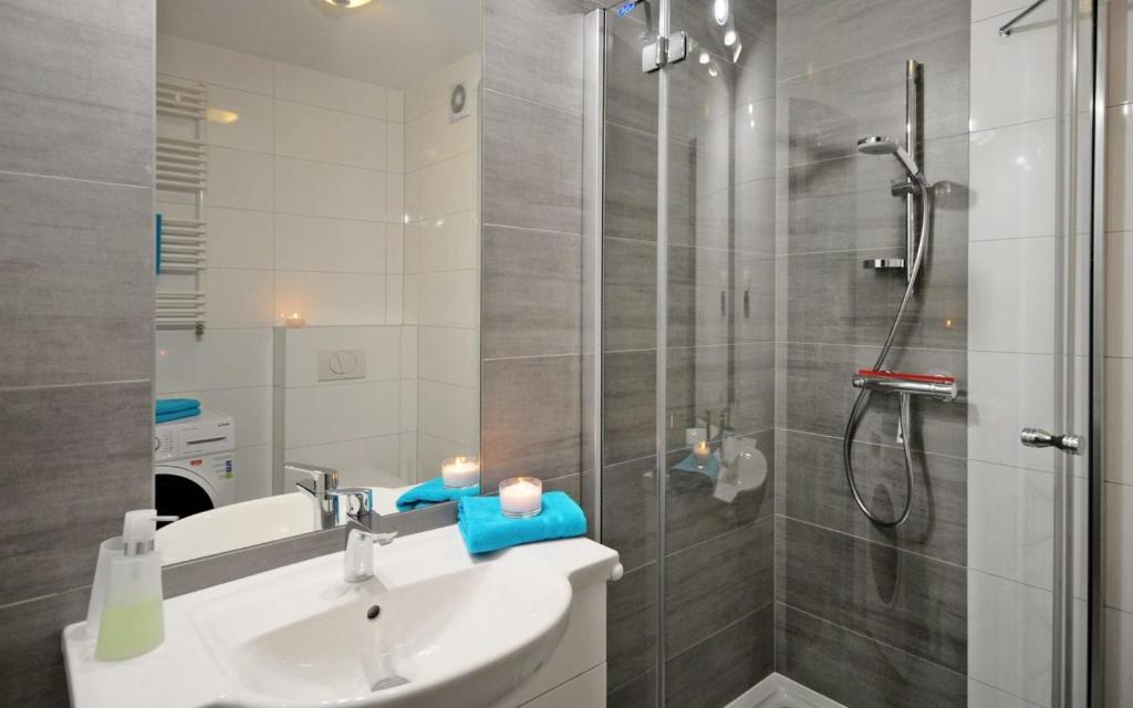 Apartamenty BalticON Polanki - Sauna, Fitness inclusive - Basen latem, Pool im Sommer - 10