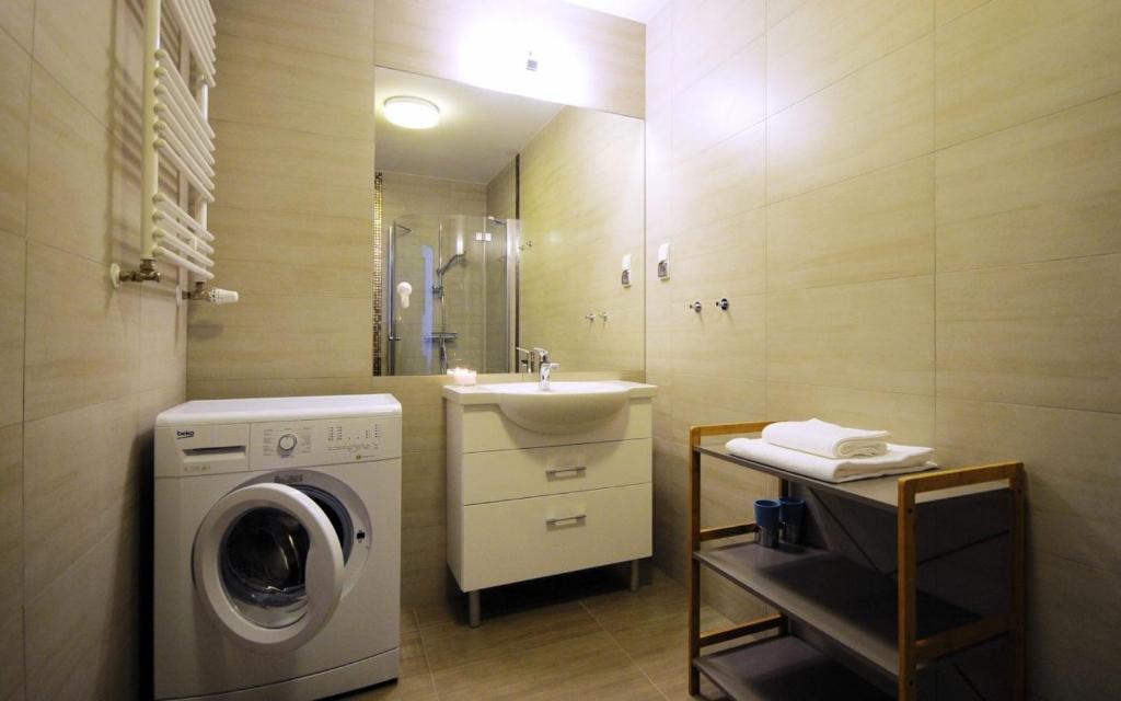 Apartamenty BalticON Polanki - Sauna, Fitness inclusive - Basen latem, Pool im Sommer - 14