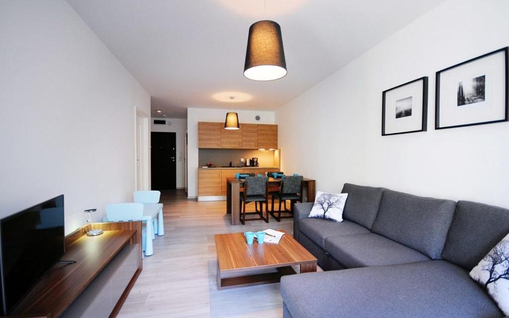 Apartamenty BalticON Polanki - Sauna, Fitness inclusive - Basen latem, Pool im Sommer - 15