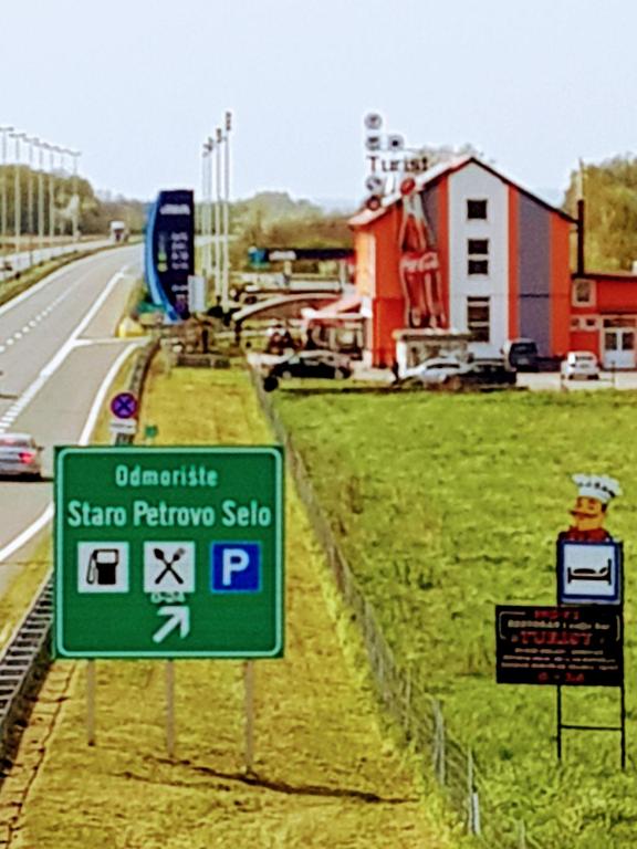 Staro Petrovo Selo