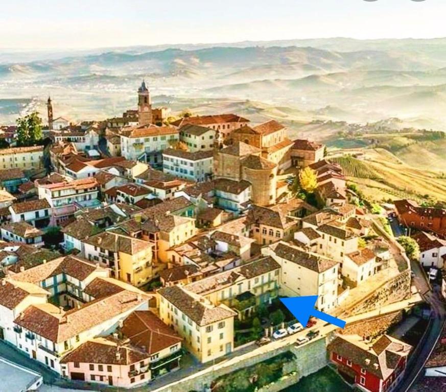 Widok na miasto La Morra z tego apartamentu