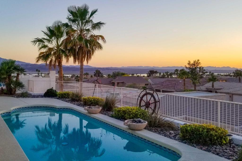 Sunny Lake Havasu Home with Lake and Mountain Views!, Lake Havasu City