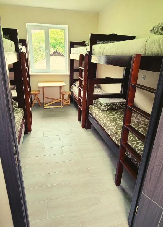 Postel nebo postele na pokoji v ubytování Uman Welcome Hostel