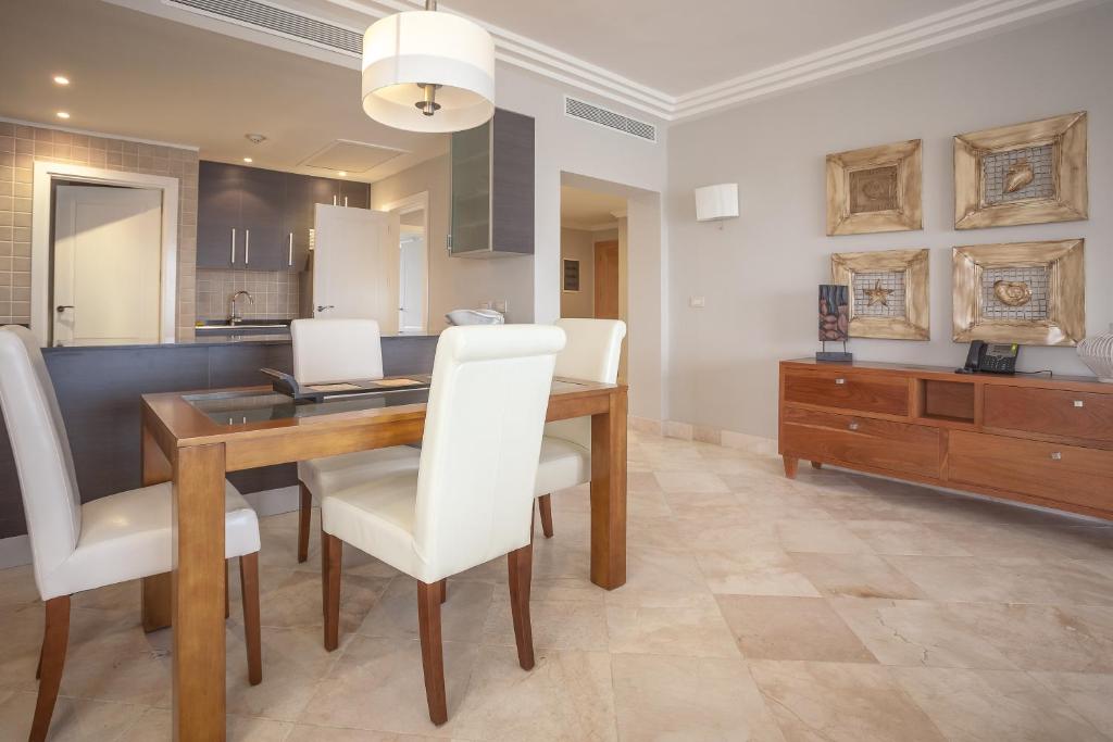 Fishing Lodge Cap Cana - Apartamento De Lujo