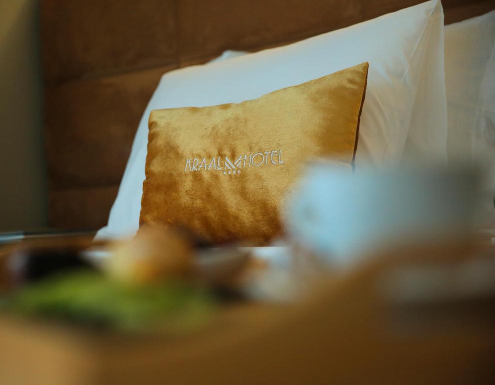 Kraal Hotel Vlore - Deluxe Triple Room With Sea View
